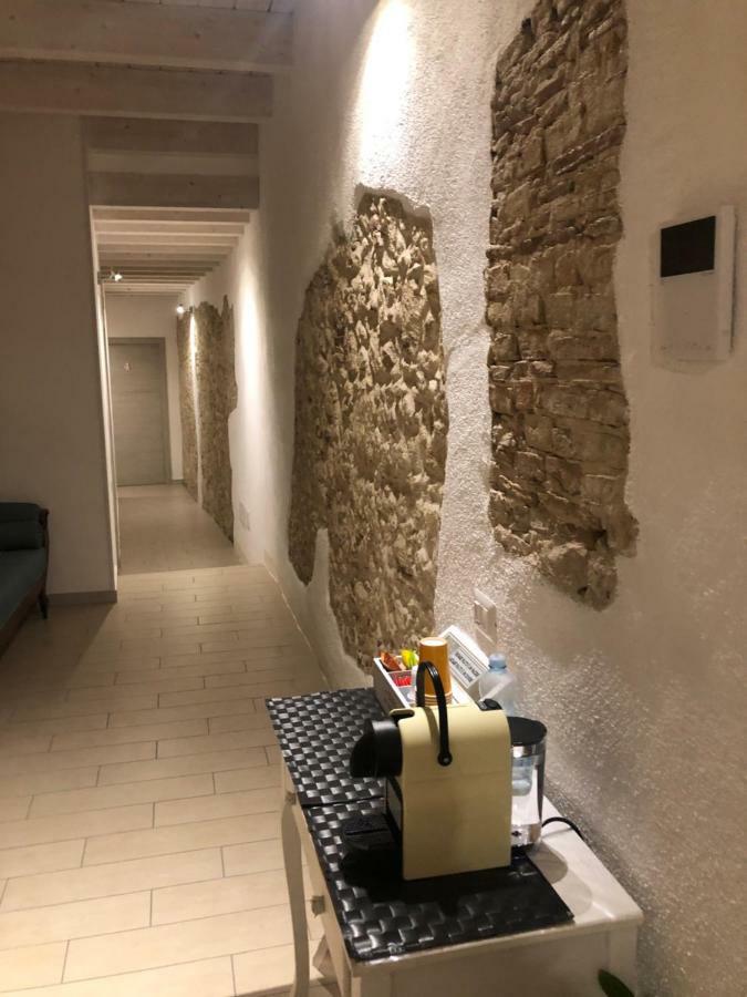 칼리아리 Al Corso B&B 외부 사진